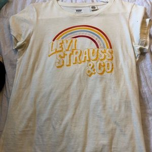 Vintage Levi Strauss & CO t-shirt size small.
